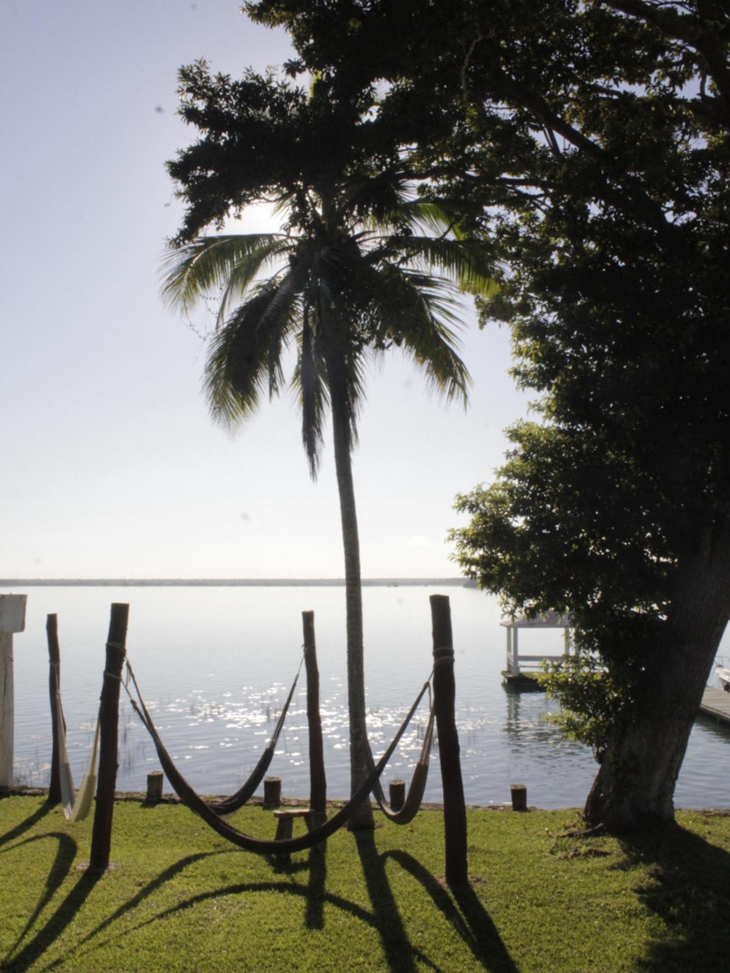 Tropic Bacalar Hotel ภายนอก รูปภาพ